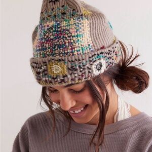 We The Free x De Siena Beanie